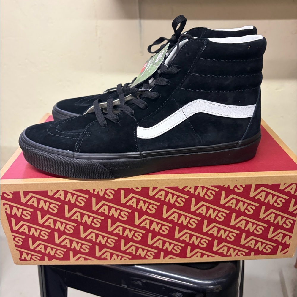 Vans Black Suede Sk8-Hi Sneakers NWT - Picture 3 of 3